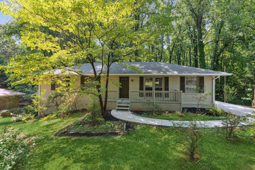 1019 Canyon Trail SW, Marietta, GA 30060 - photo 1