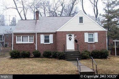 6408 Knollbrook Dr, Hyattsville, MD 20783 - photo 1