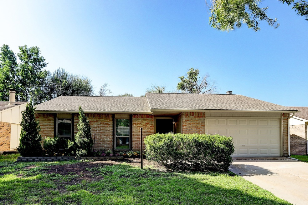 24403 Broken Bow Ln, Hockley, TX 77447 - photo 1