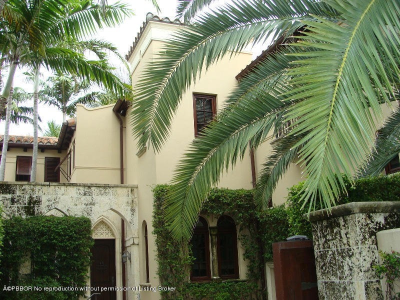 1 Exterior Front