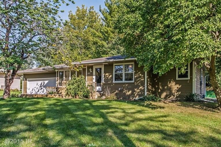 1857 NW 81st St, Clive, IA 50325 - photo 1