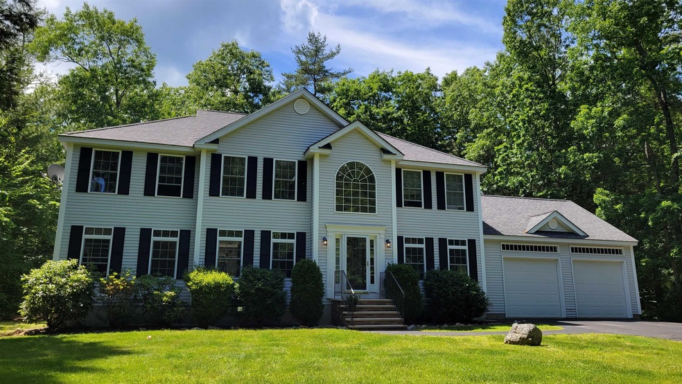 55 Lollypop Ln, Danville, NH 03819 - photo 1