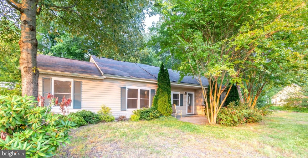 116 Richmond Rd, Colonial Beach, VA 22443 - photo 1