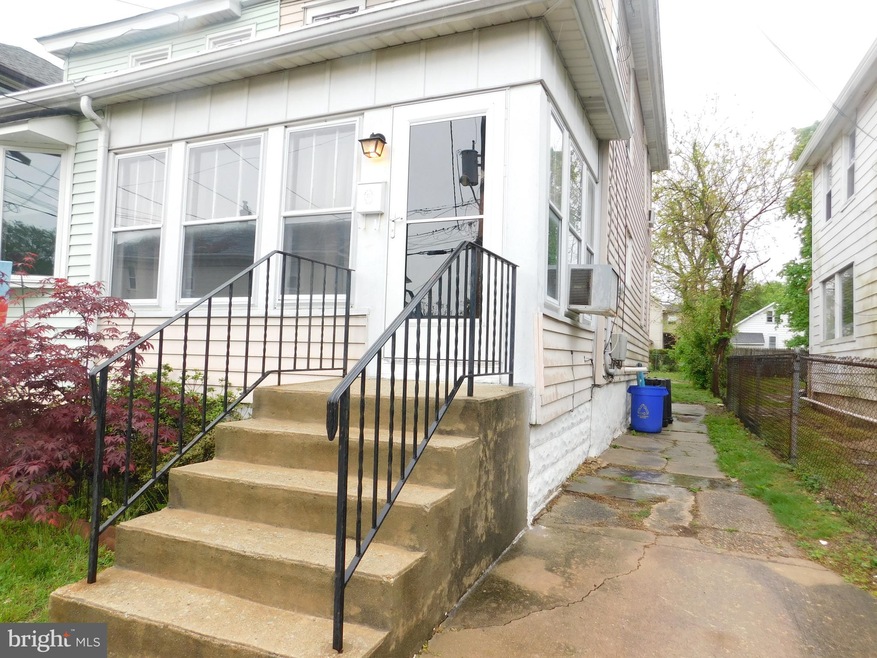 112 S Warner St, Woodbury, NJ 08096 - photo 1