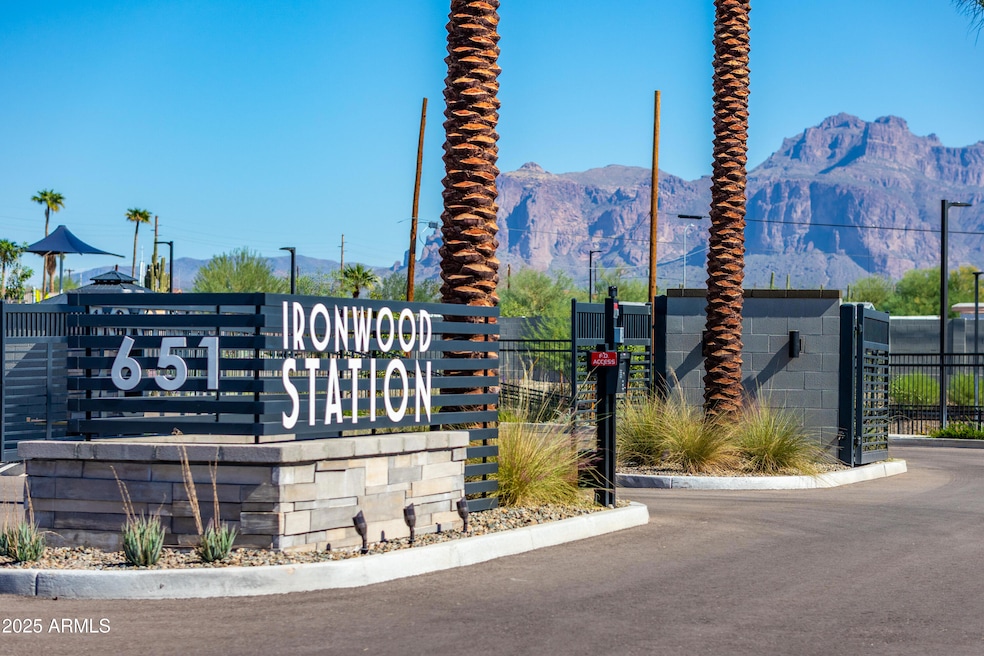 651 N Ironwood Dr unit 4, Apache Junction, AZ 85120 - photo 1