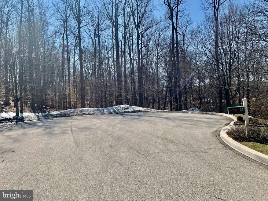 11 Fenwyck Cir unit 11, Phoenixville, PA 19460 - photo 1