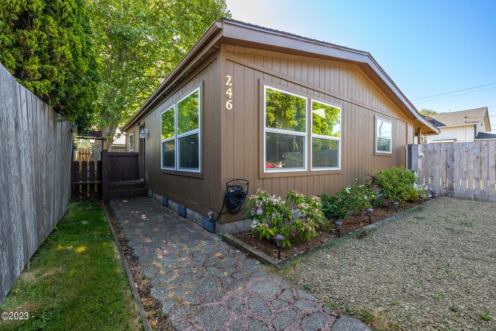 246 SE Neptune Ave, Lincoln City, OR 97367 - photo 1