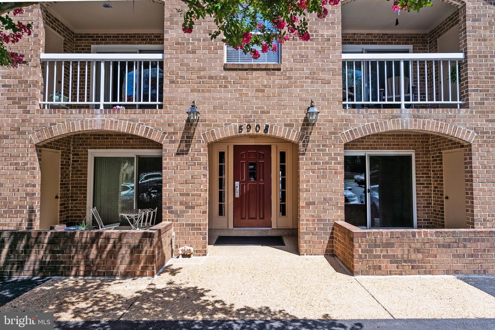 5908 Cove Landing Rd unit 204, Burke, VA 22015 - photo 1