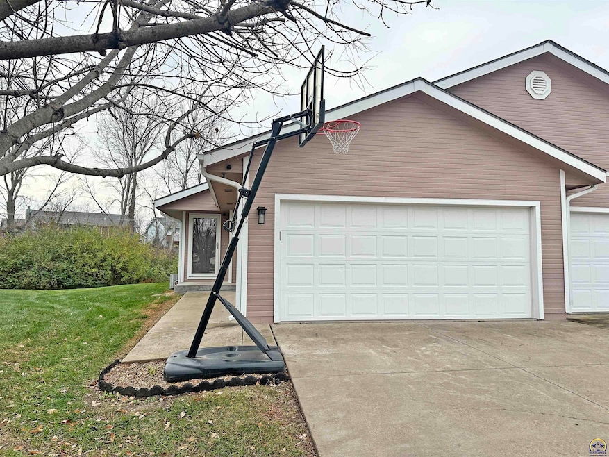 7345 SW 23rd Ct, Topeka, KS 66614 - photo 1