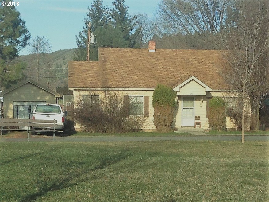 238 S McHaley St, Prairie City, OR 97869 - photo 1