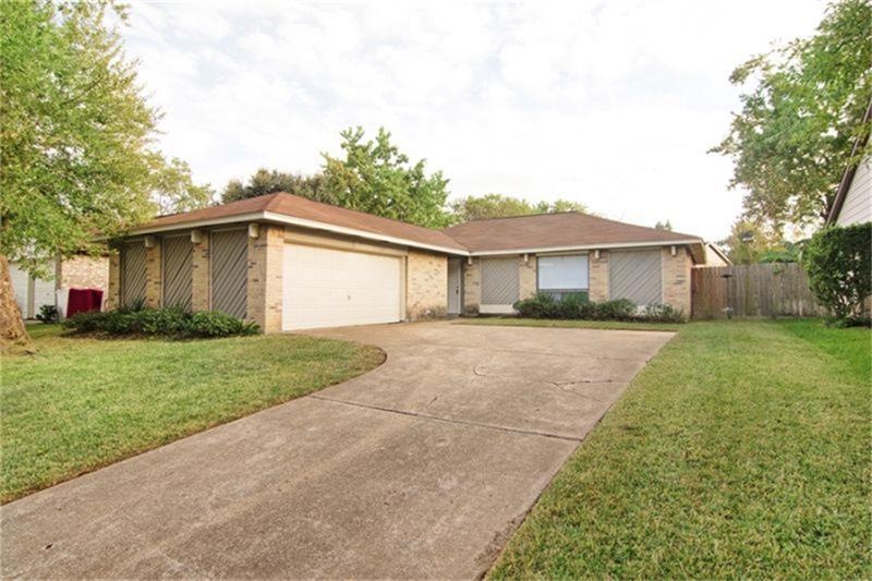 16719 Pebbleglen Dr, Houston, TX 77095 - photo 1