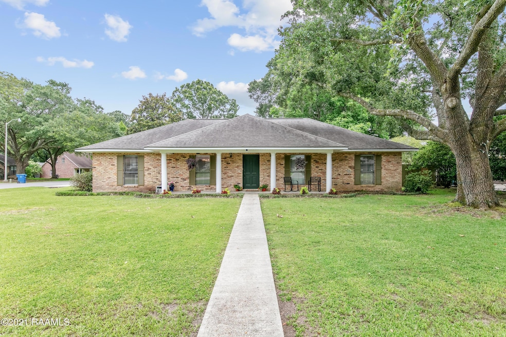 404 N Michot -1
