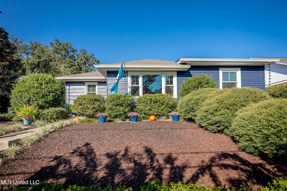 171 Miramar Ave, Biloxi, MS 39530 - photo 1