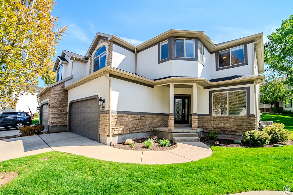 898 E Tendoy Ct, Draper, UT 84020 - photo 1