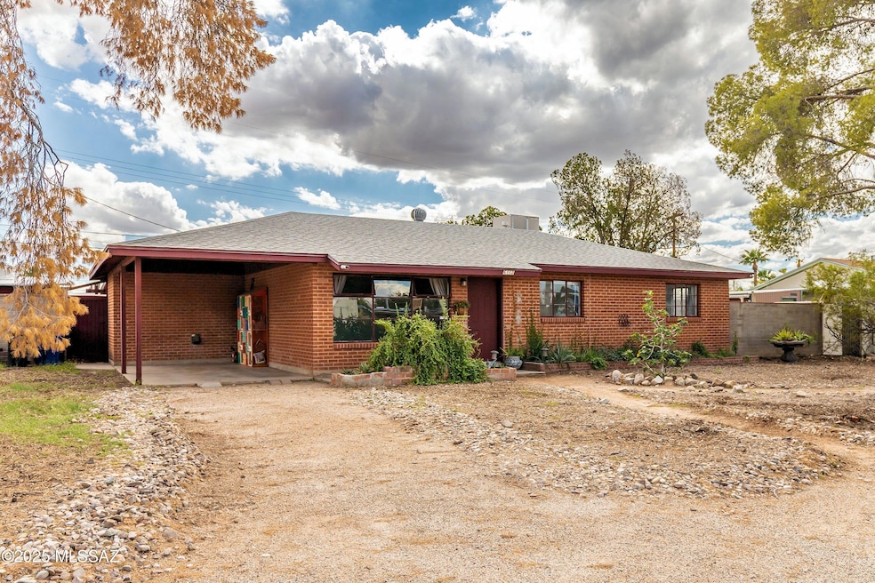6112 E 15th St, Tucson, AZ 85711 - photo 1