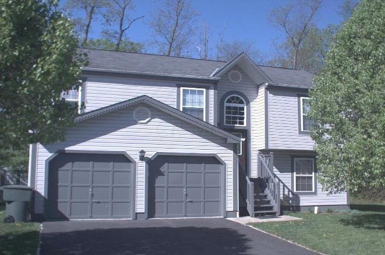 1981 Little Water Dr, Columbus, OH 43223 - photo 1