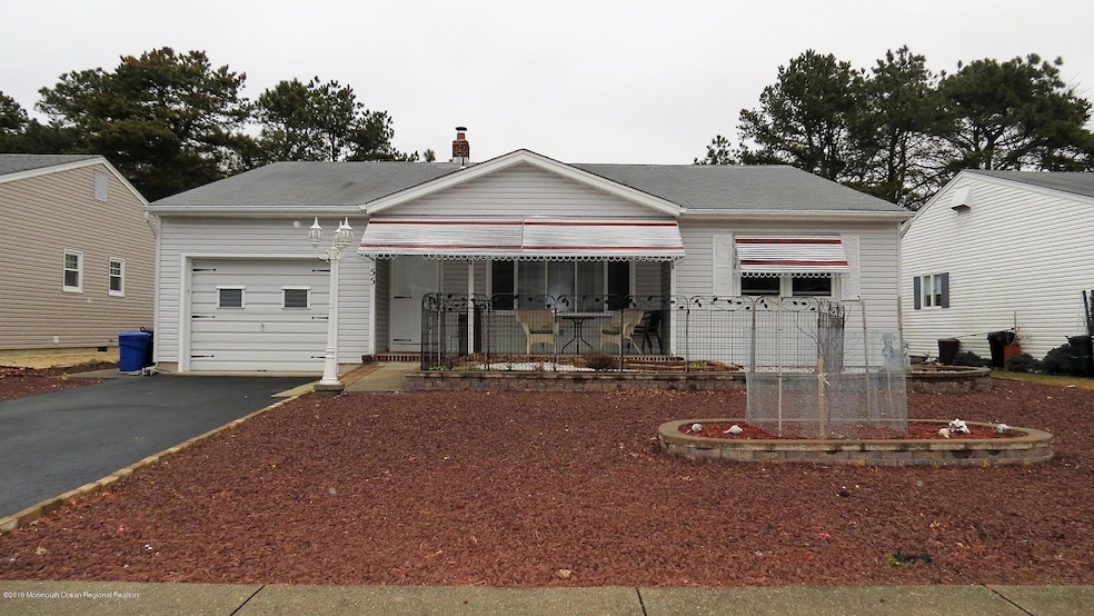 55 Castleton Dr, Toms River, NJ 08757 - photo 1