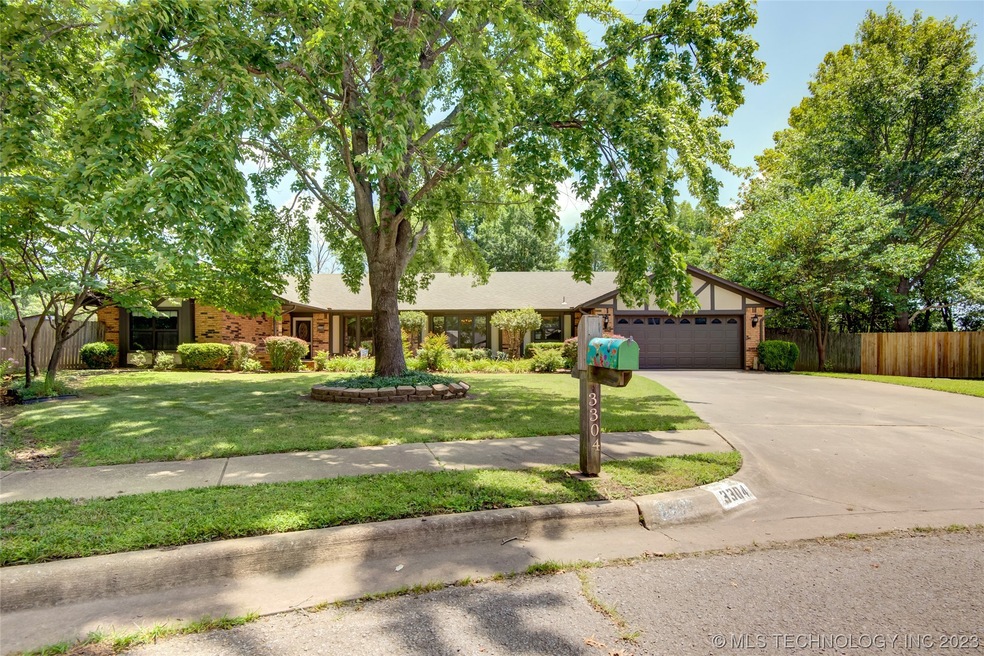 3304 SE Kensington Ct, Bartlesville, OK 74006 - photo 1