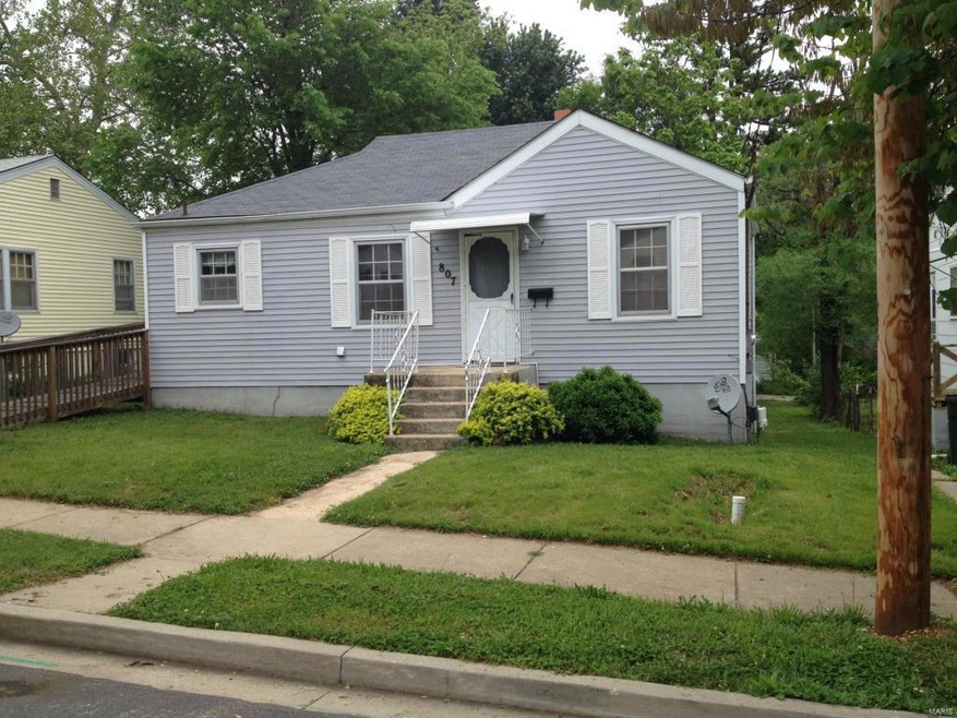 807 E 6th St, Rolla, MO 65401 - photo 1