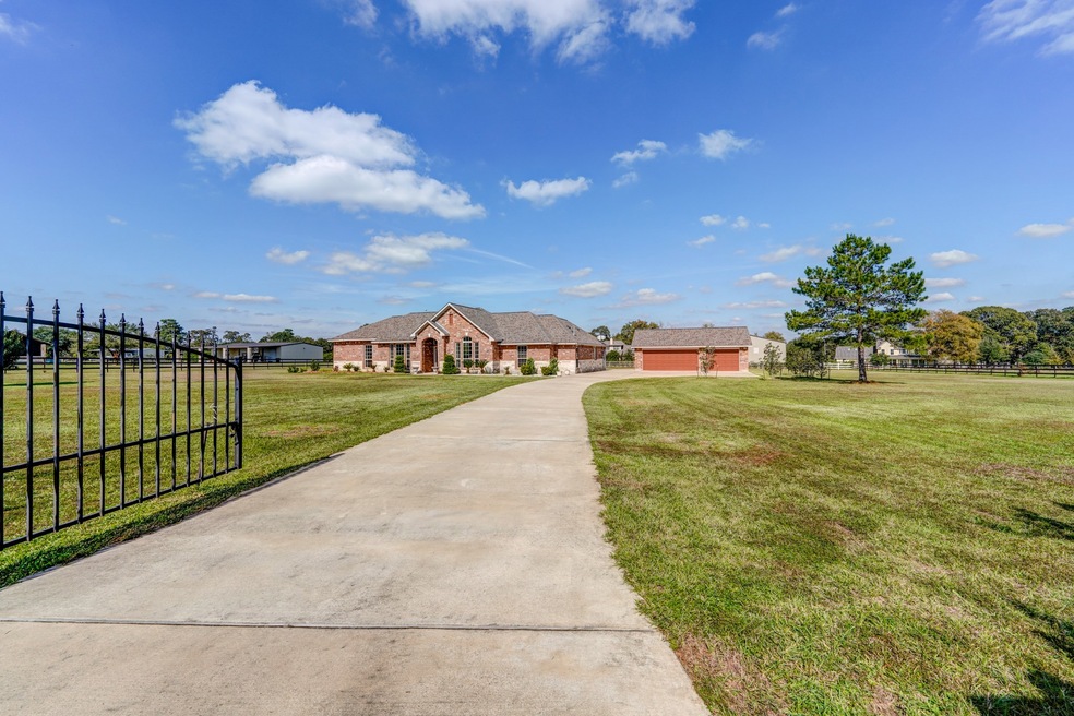 34118 Sanders Ranch Rd, Magnolia, TX 77355 - photo 1