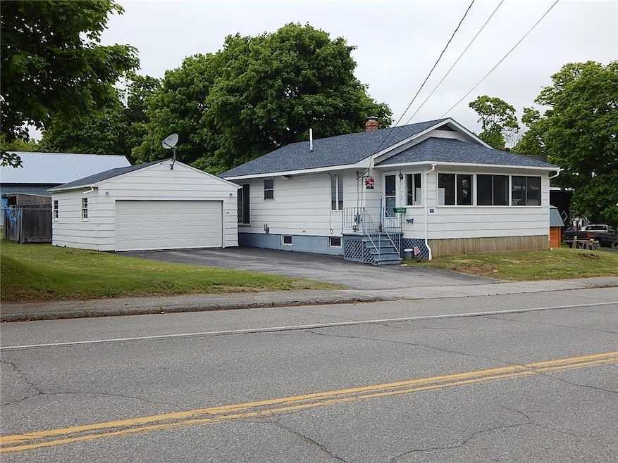 Maine Country Home for Sale