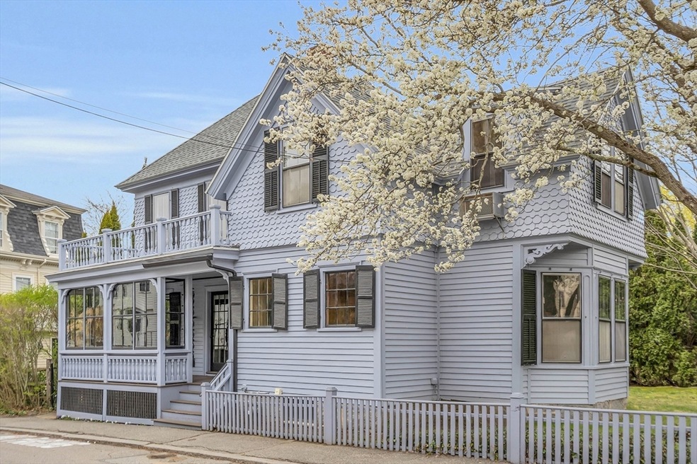 Sold $1,005,000 • Co-Listing Agent