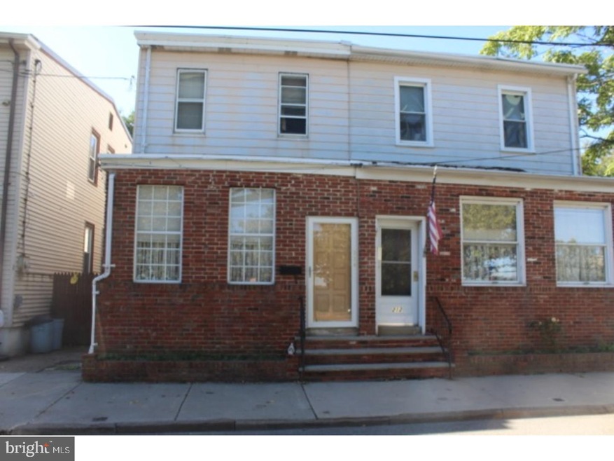 214 Linden St, Gloucester City, NJ 08030 - photo 1