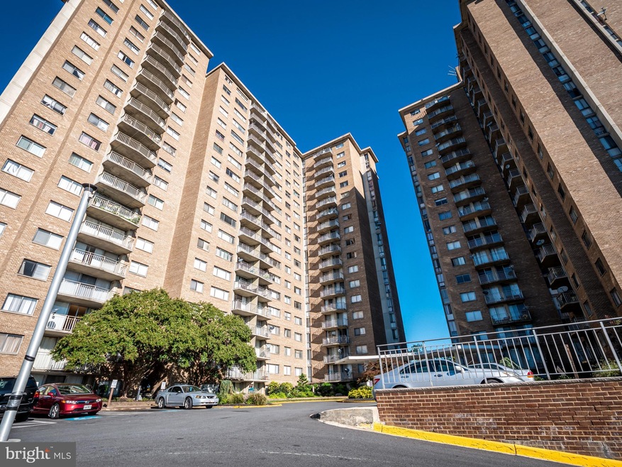 Presidential Towers unit 1009, Adelphi, MD 20783 - photo 1