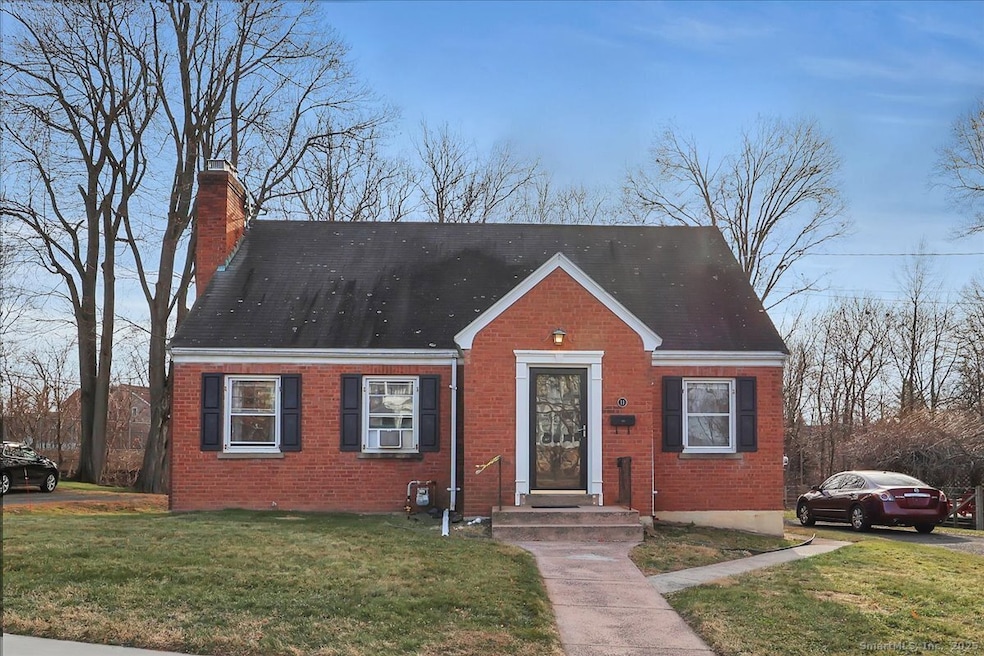 11 Columbus Ave, Middletown, CT 06457 - photo 1