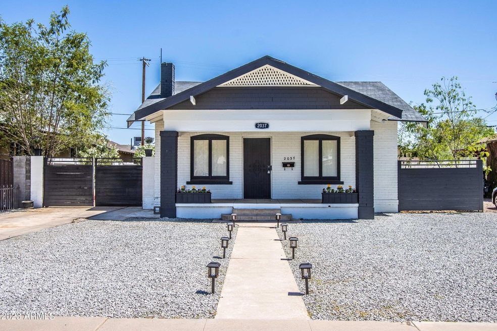 2037 N Mitchell St, Phoenix, AZ 85006 - photo 1