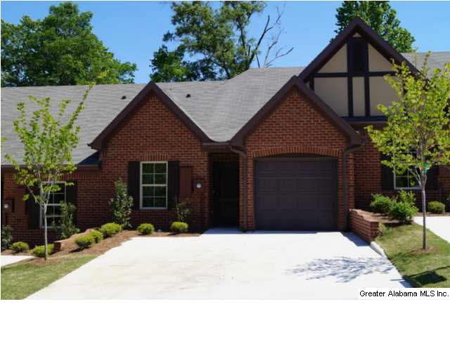 Tyler Crest Townhomes, 1 level living with 1-car g