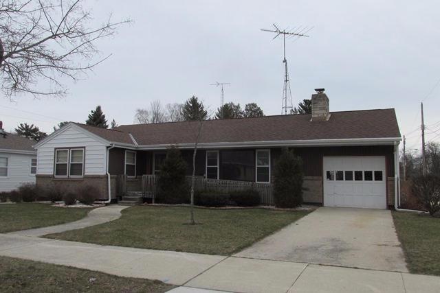 3103 School St, Two Rivers, WI 54241 - photo 1