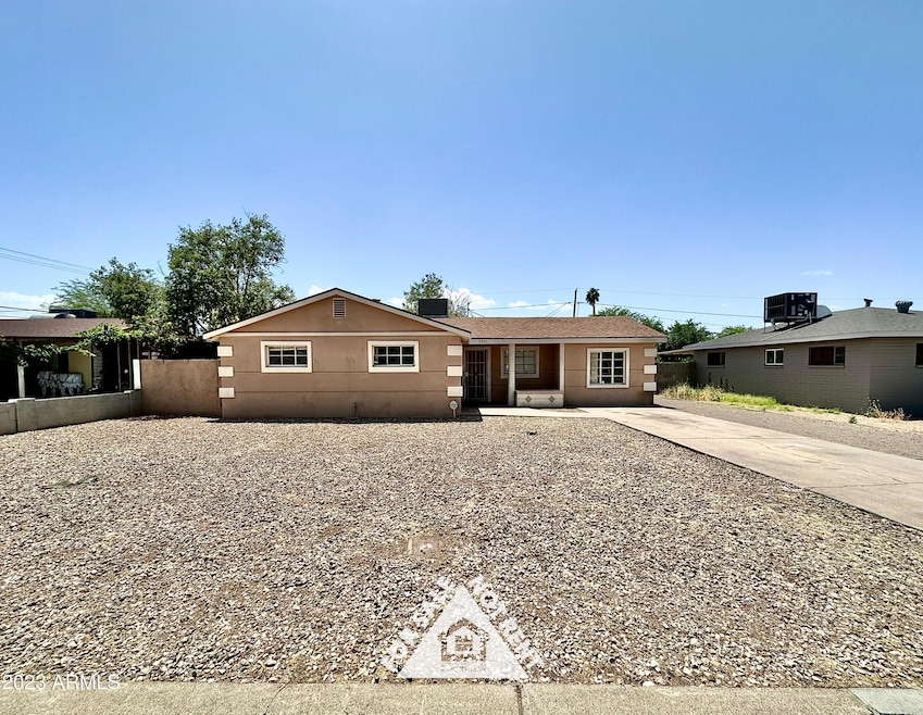 3341 E Monte Vista Rd, Phoenix, AZ 85008 - photo 1