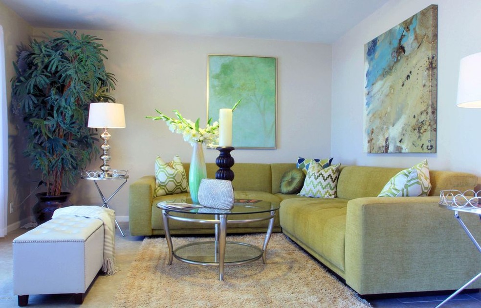 CLASSIC LIVING AREA