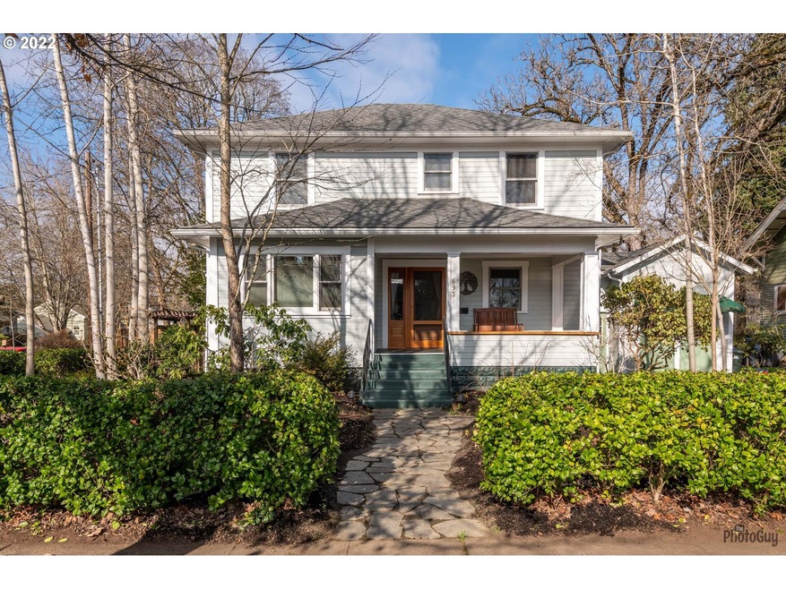 693 W 10th Ave, Eugene, OR 97402 - photo 1