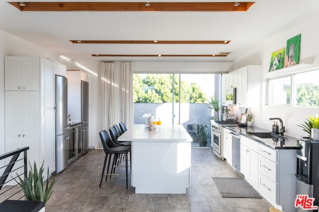 Sold $1,565,000