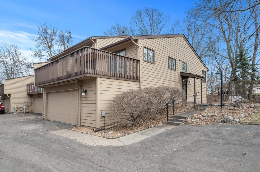 118 W Eagle Lake Dr, Maple Grove, MN 55369 - photo 1