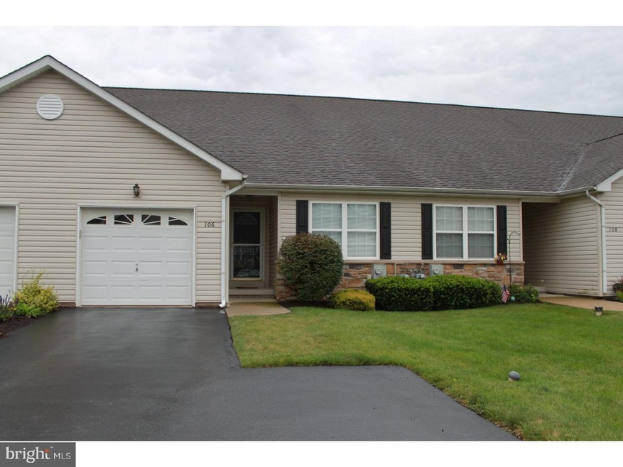 106 Madison Ct, Royersford, PA 19468 - photo 1