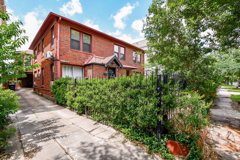 2202 Huldy St unit 1, Houston, TX 77019 - photo 1