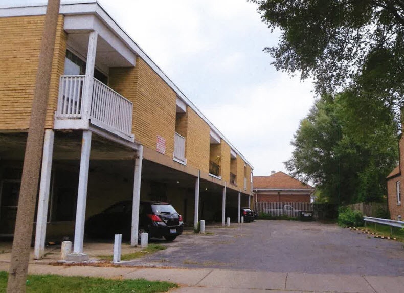 8701 S Mozart Ave unit P11, Evergreen Park, IL 60805 - photo 1