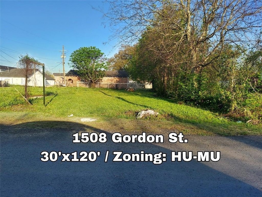 1508 Gordon St. Zoned HU-MU, 30'x120'