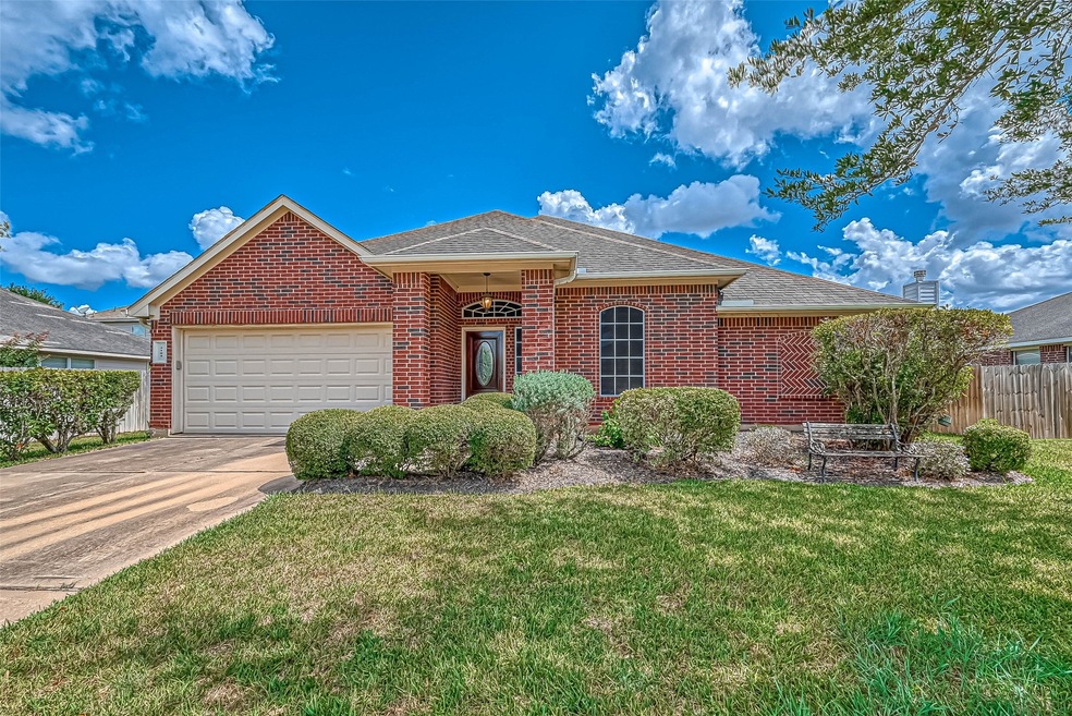 4105 Whitlam Dr, Pearland, TX 77584 - photo 1