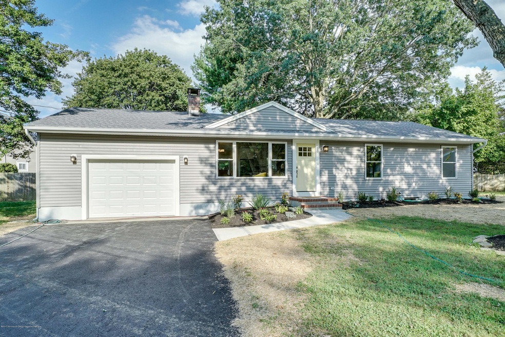 22 Oakcrest Dr, Neptune, NJ 07753 - photo 1