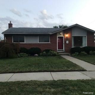 10449 N Oak Dr, Ferndale, MI 48220 - photo 1