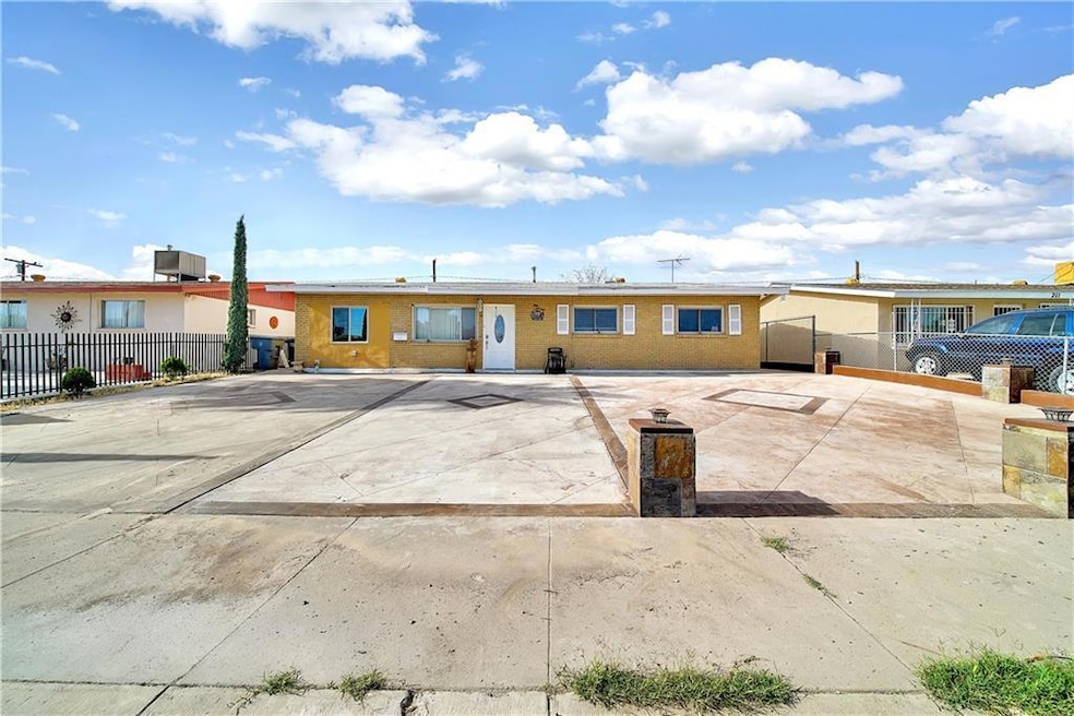213 Bernadine Ave, El Paso, TX 79915 - photo 1