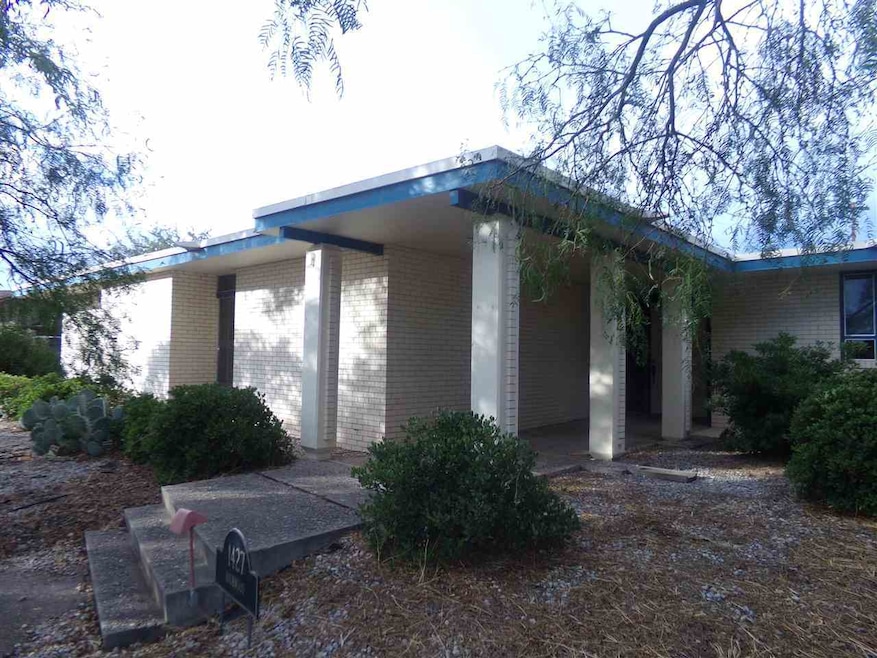 1427 Rockwood, Alamogordo, NM 88310 - photo 1