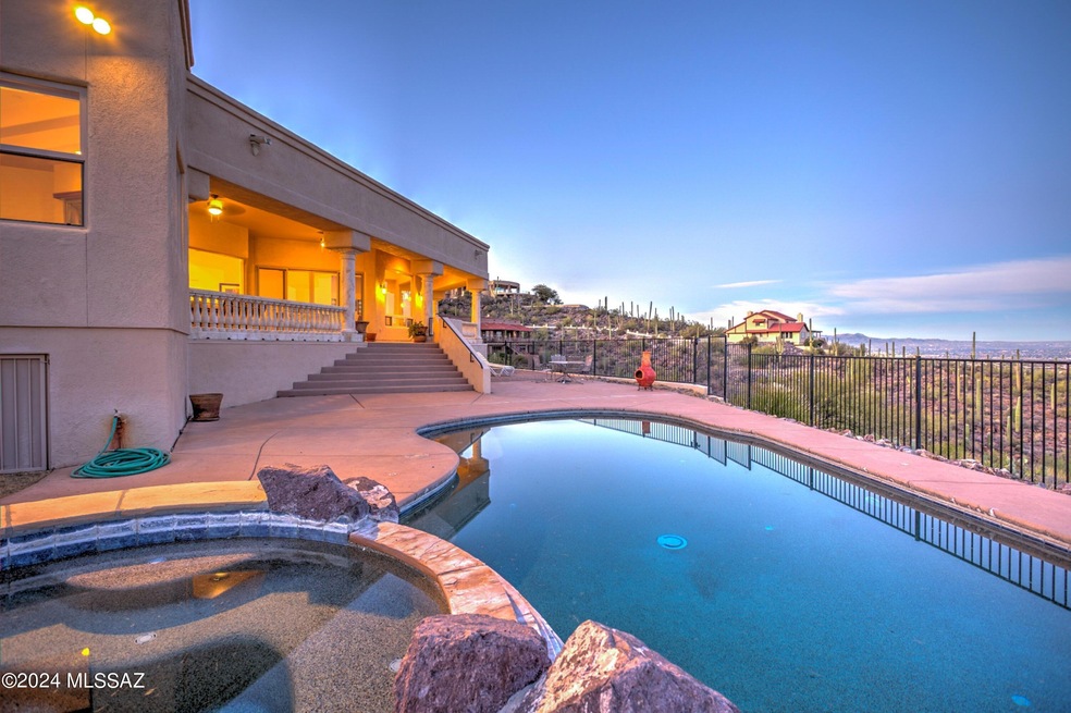 Pool,Patio and mtns 6