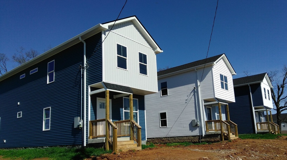 398 Parkside Cir, Lebanon, TN 37087 - photo 1