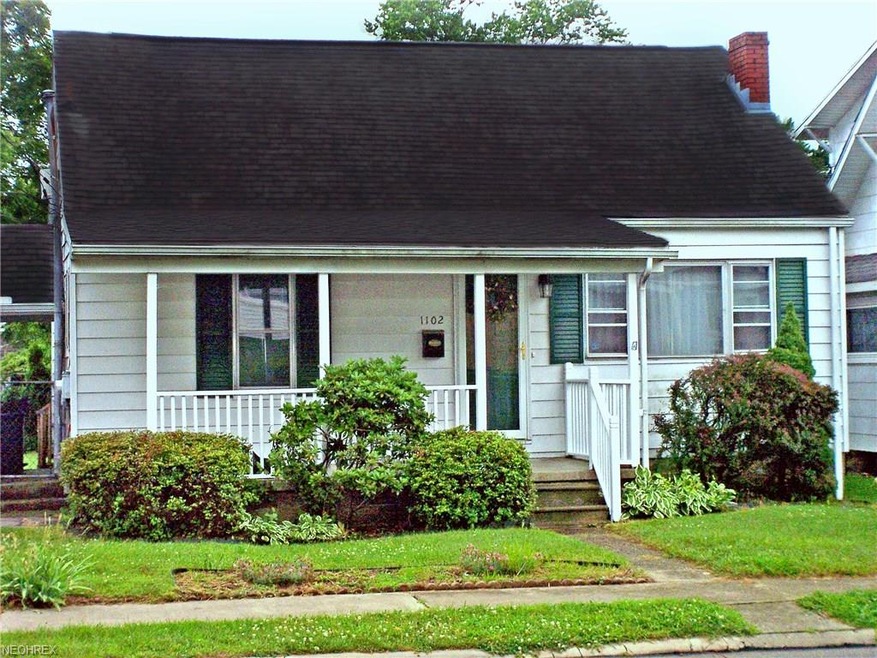 This 2-3 bedroom home in a great North Parkersburg