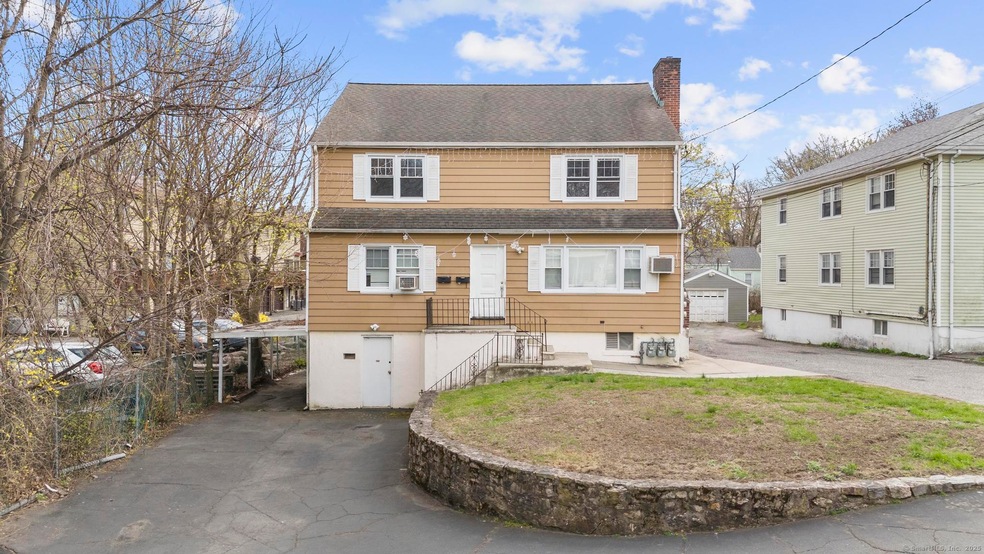 55 Limerick St unit 2nd Fl, Stamford, CT 06902 - photo 1